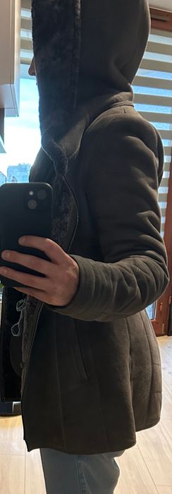 Skórzany kożuch z kapturem w rozmiarze XS