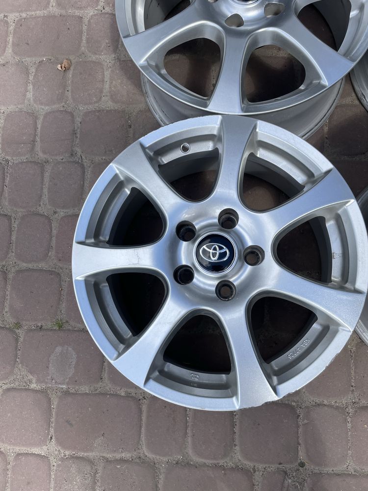 FELGI ALUMINIOWE Toyota 7" x 16" x 5x114,3 x 67,1 x ET 42