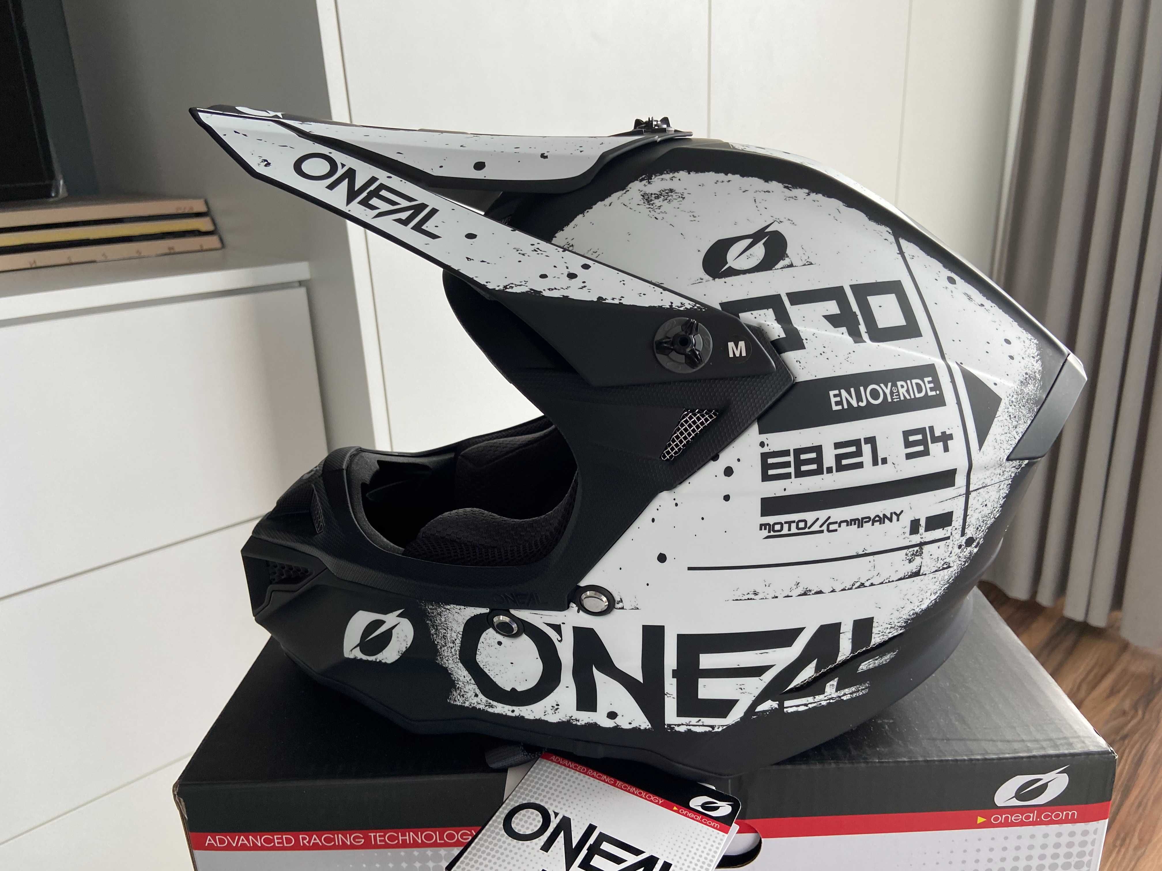 Kask Oneal SCARZ V24 5SRS Polyacrylite Black White(cross,quad,enduro)