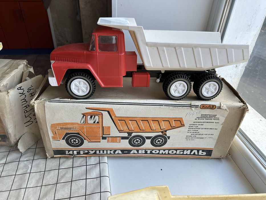 Іграшка Модель Машинки ссср Краз