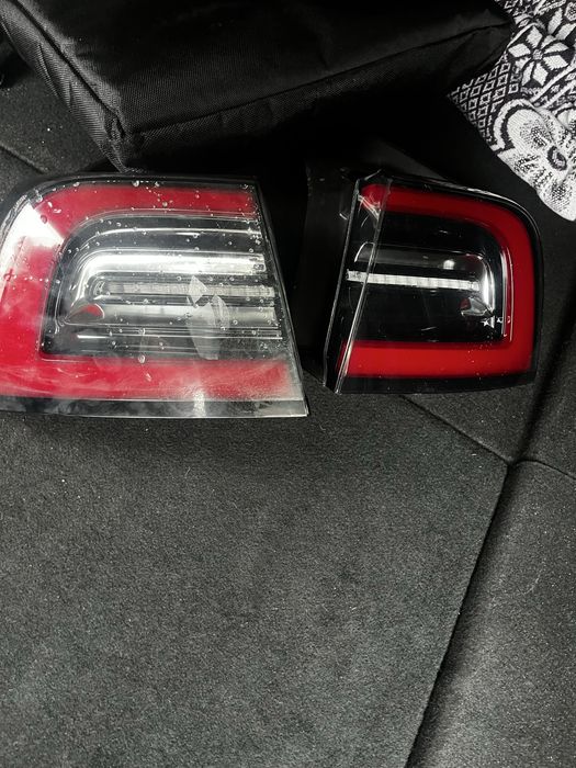 Задние фонари Тесла 3