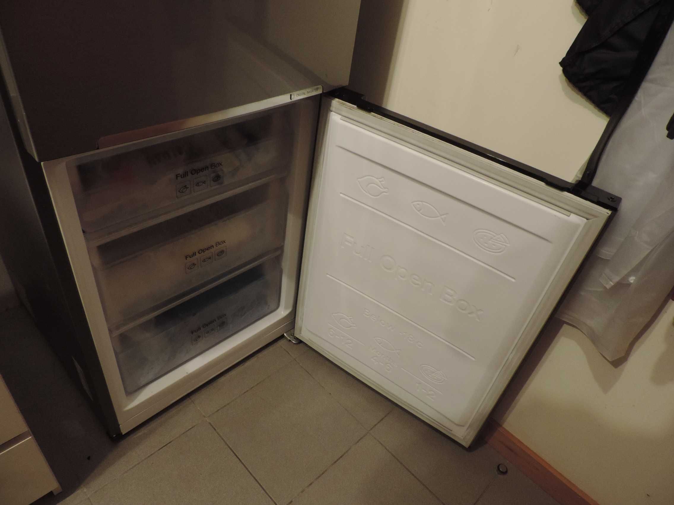 Frigorifico combinado Samsung 350Lt No Frost Total