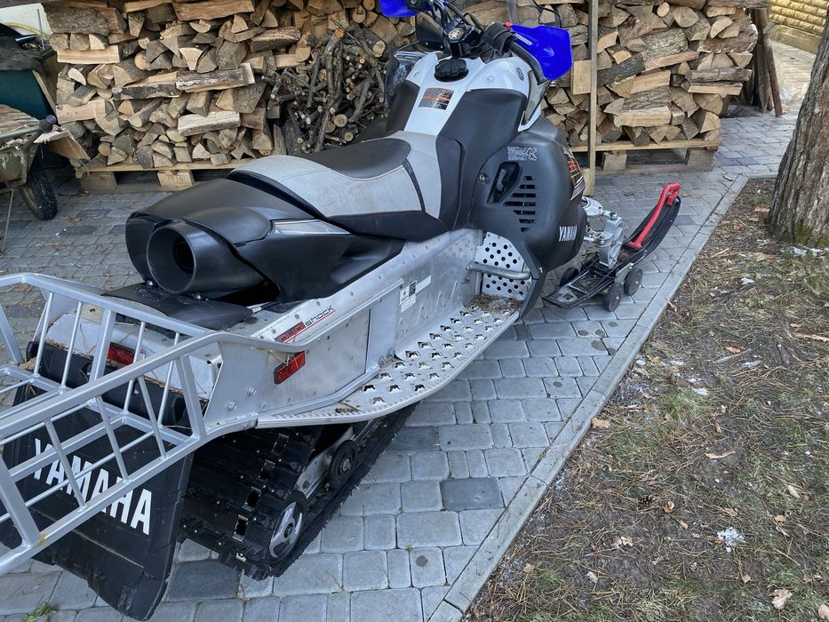 Снегоход YAMAHA FX NYTRO 2010, 4-x такн,1050см,новая гусеница, ходовая