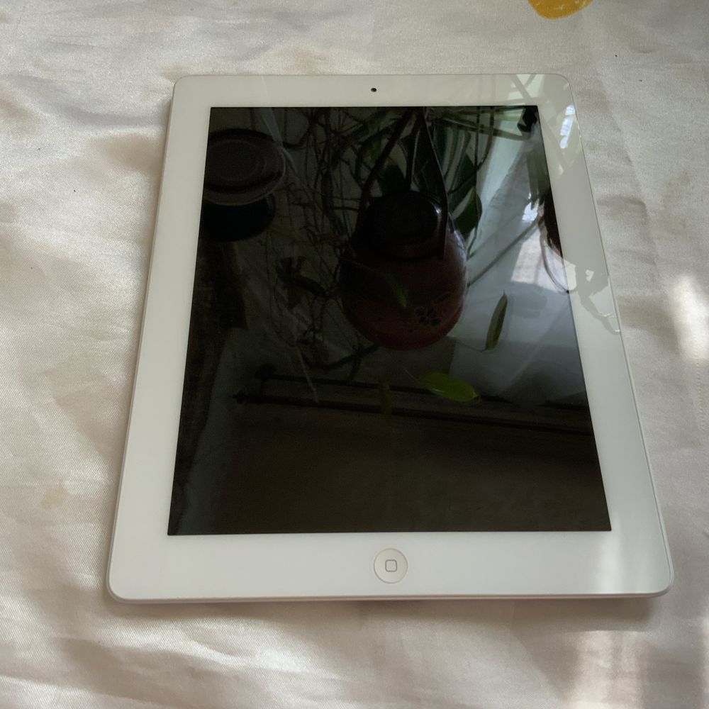 Планшет iPad 3 32GB. Wi-Fi. В идеале !
