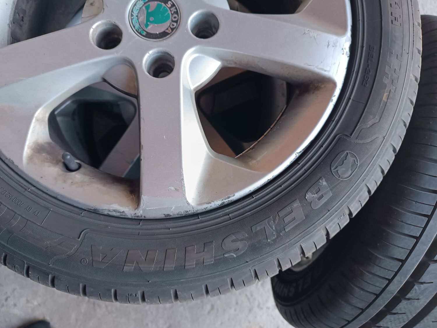 Продам шины Белшина 205/55/R16 + диски, продажа только комплект