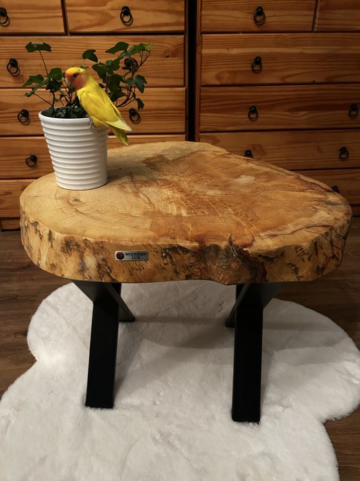 Stolik kawowy z litego drewna