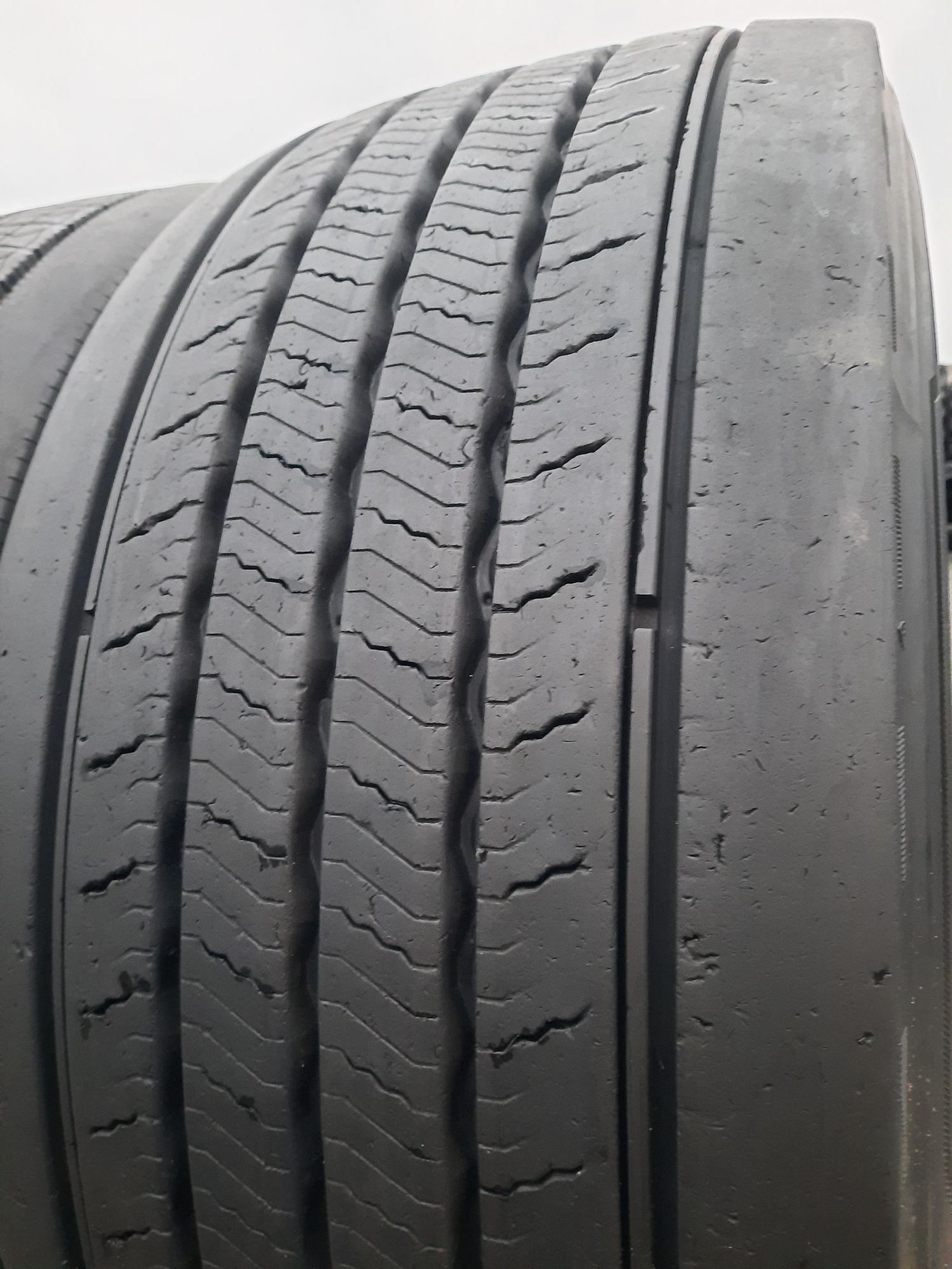 opona 385/55 R22.5 Bridgestone Ecopia i Continental Conti Hybrit HS3