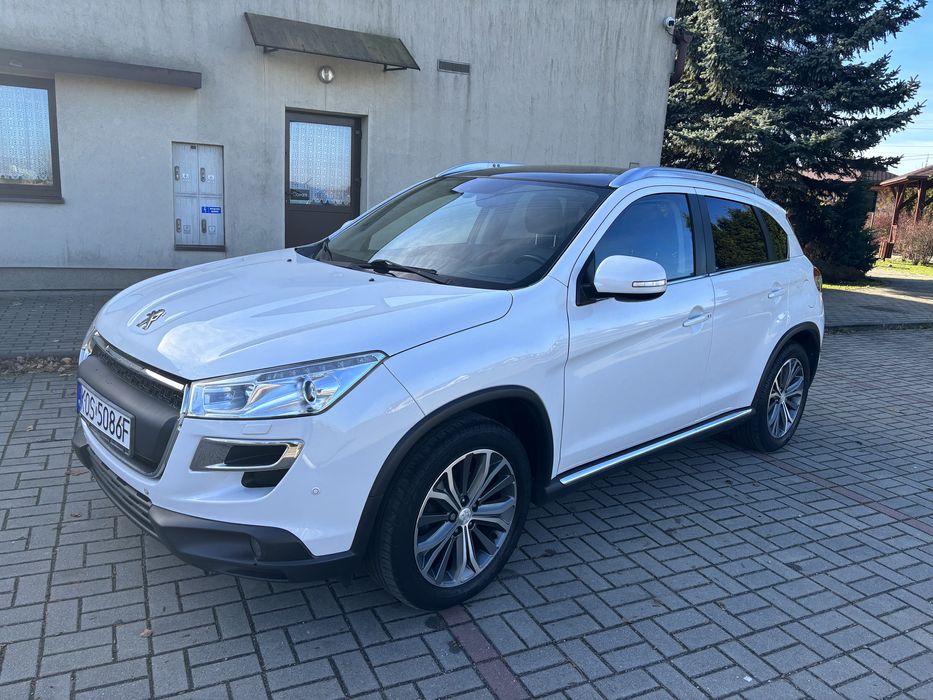Piękny Pegeot 4008 4x4