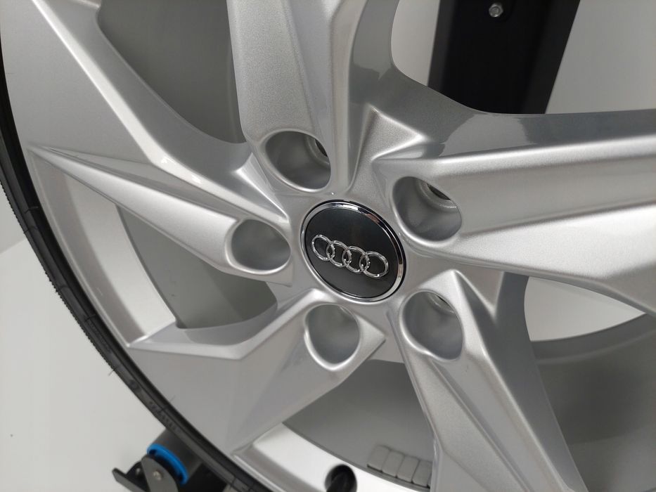 NOWE Oryginalne Koła Felgi Audi 17" A3 A4 A6 A8 Q2 Q3 TT