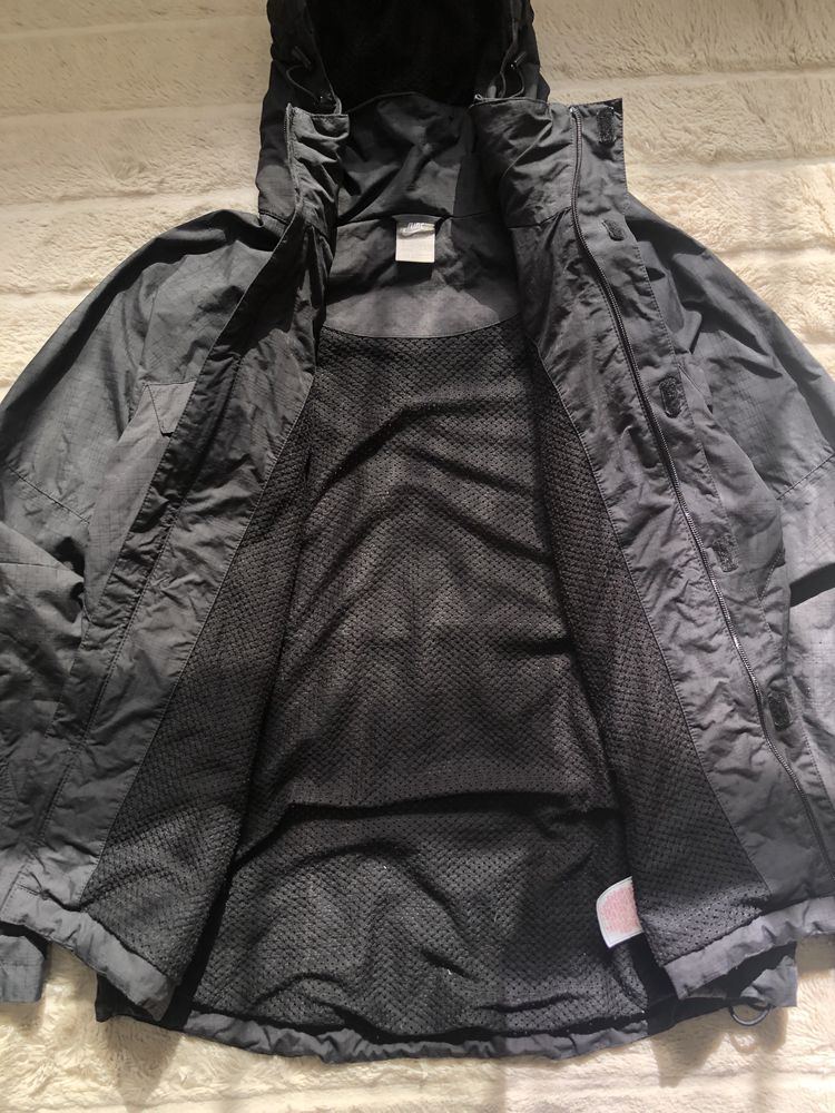 NIKE VINTAGE (M) RipStop Jacket мужская ветровка черная нейлоновая ори