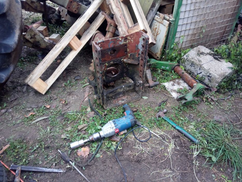 Zetor 6911 i 7011 i 5211 zaczep 5718 konsola zaczepu Dolny polowy 6718