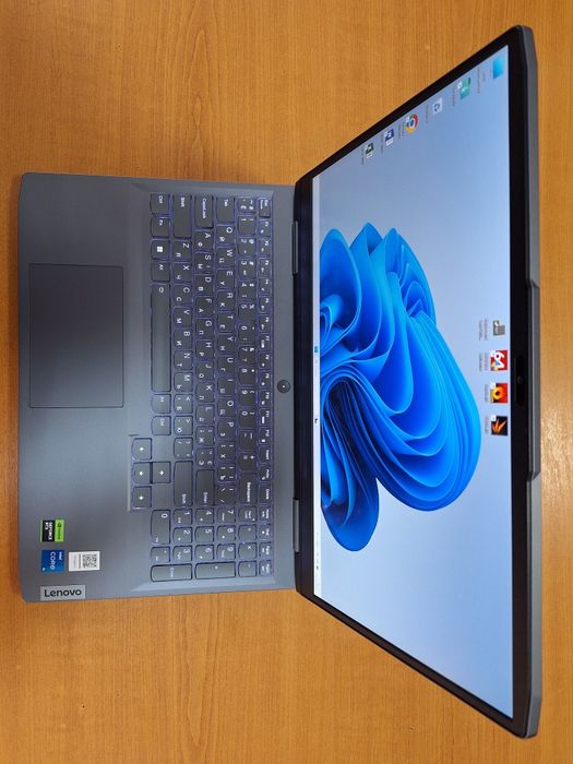 Lenovo LOQ 15IRH8 i5-12450H RTX 4060 8Gb DDR5 16Gb SSD 512Gb