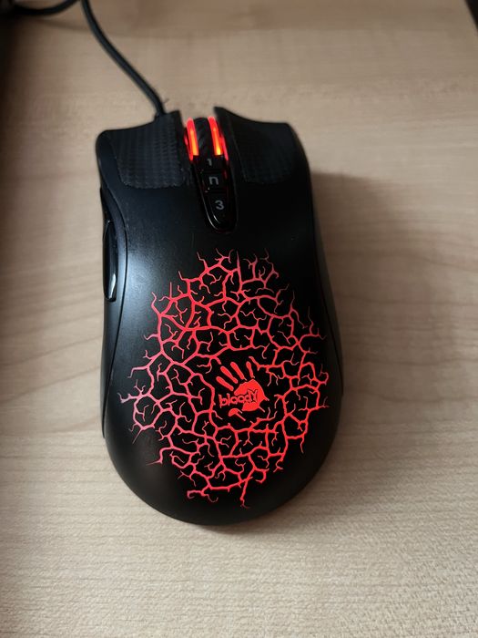 Геймкрська миш bloody A90