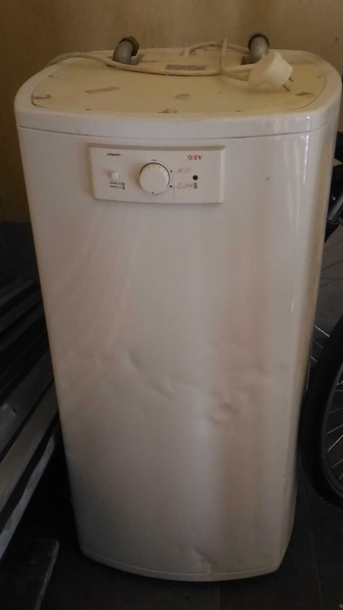 Elektryczny podgrzewacz wody AEG boiler 100L