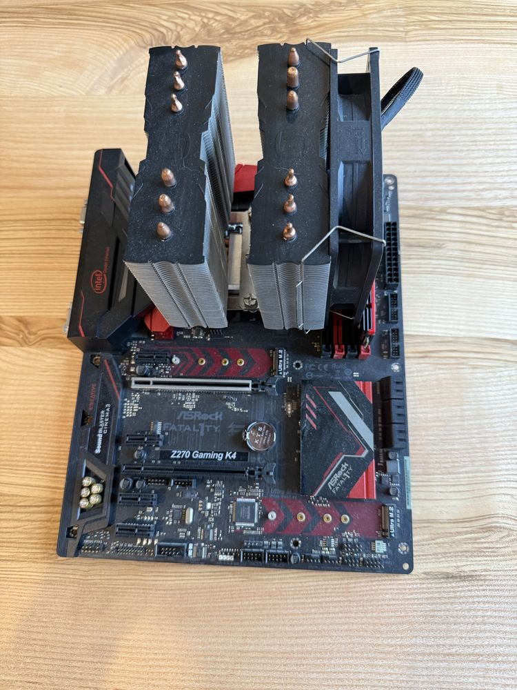 Czesci PC 8 Gb RAMu + Plyta glowna Asrock + Chlodzenie CPU