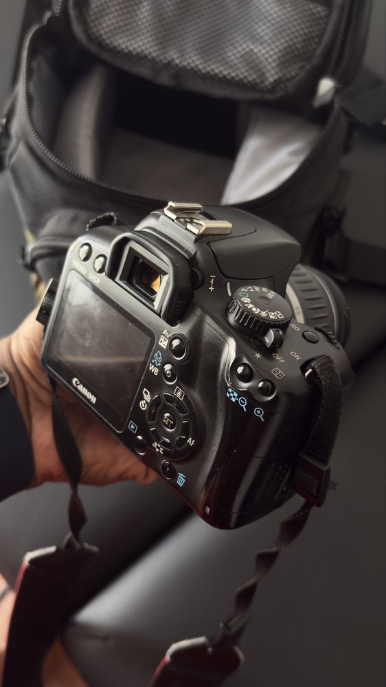 Camera Canon 1000D