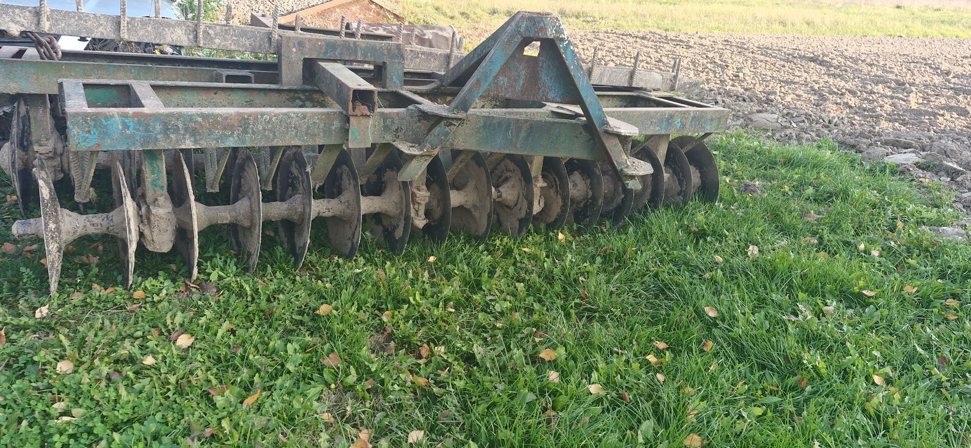Продам дискову борону