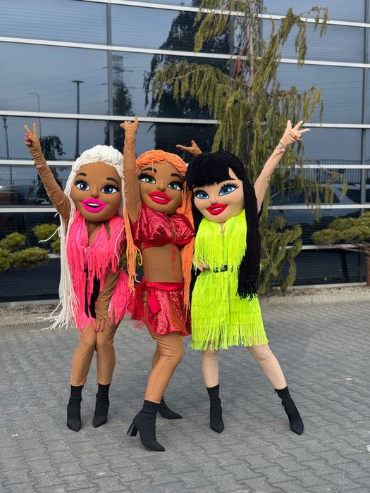 żywa maskotka, biały miś, tancerki, miś na imprezę, 18 urodziny