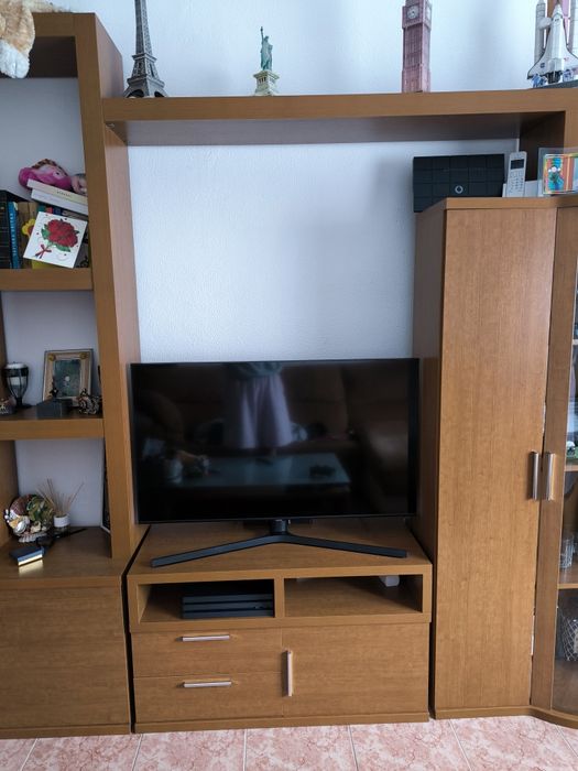 Móvel de sala completamente