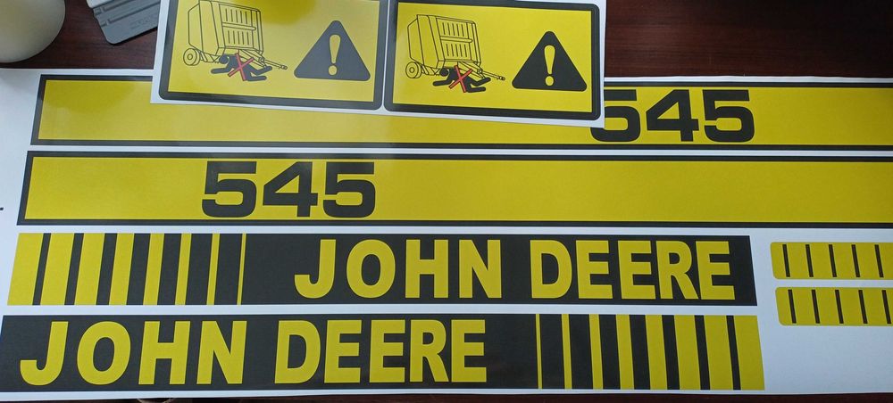 Naklejki na maszyny rolnicze budowlane samochody ciągniki przyczepy