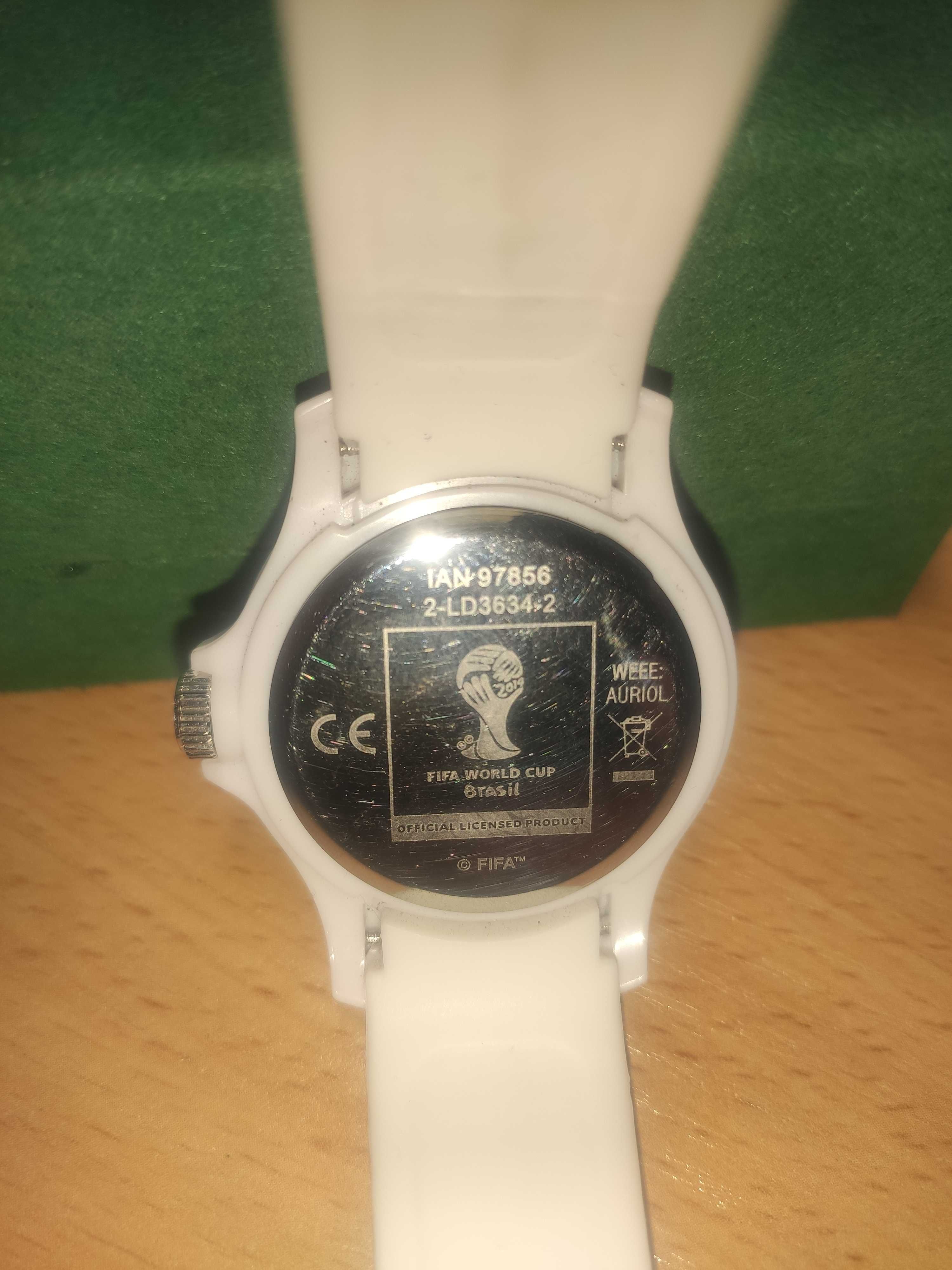 Sprzedam używany kolekcjonerski zegarek FIFA WORLD CUP BRASIL 2014.