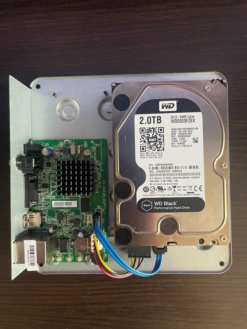 IP Реєстратор Hikvision DS-7104NI-SN + HDD 2.0 TB