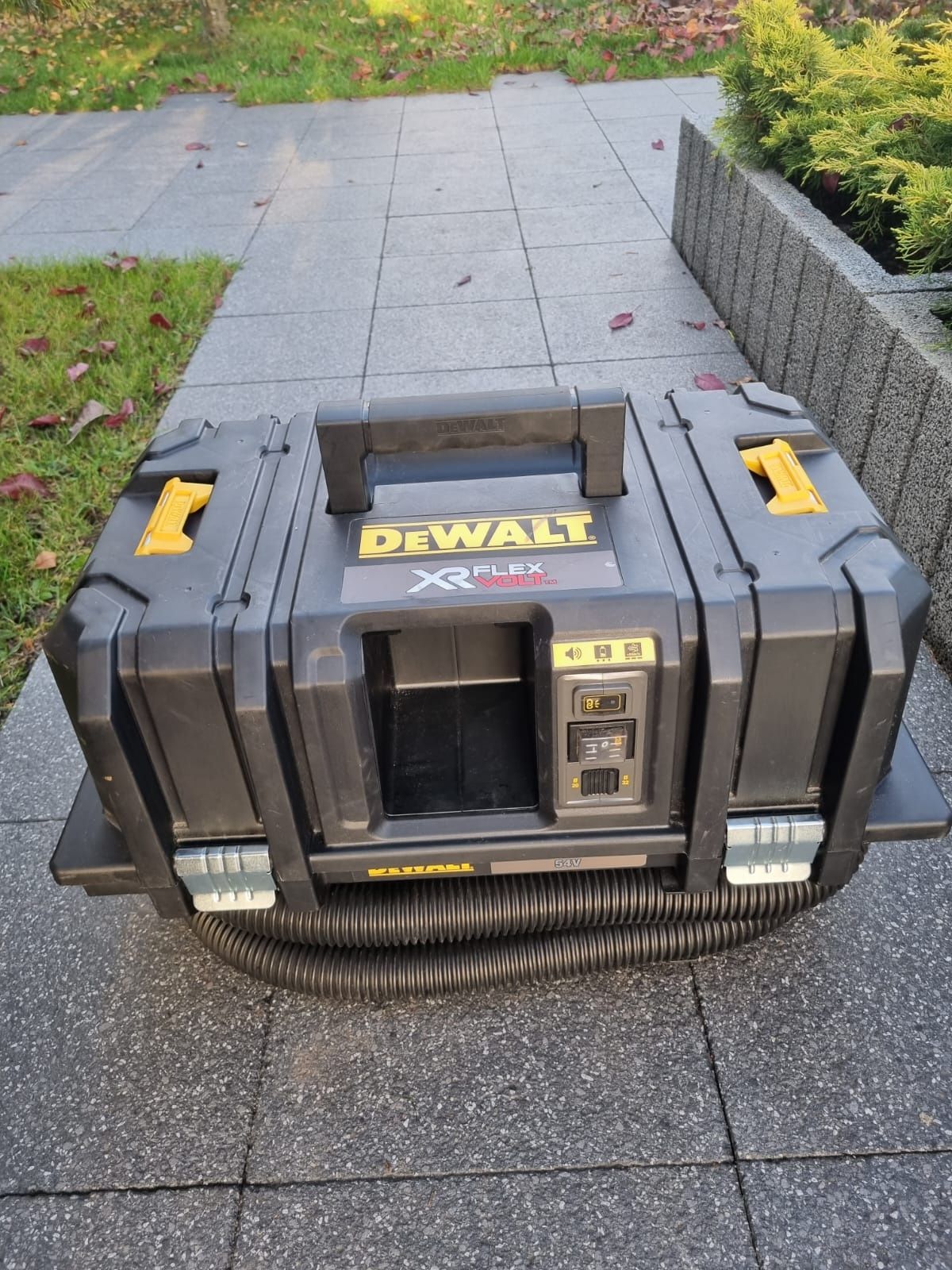 Odkurzacz dewalt dcv586mn