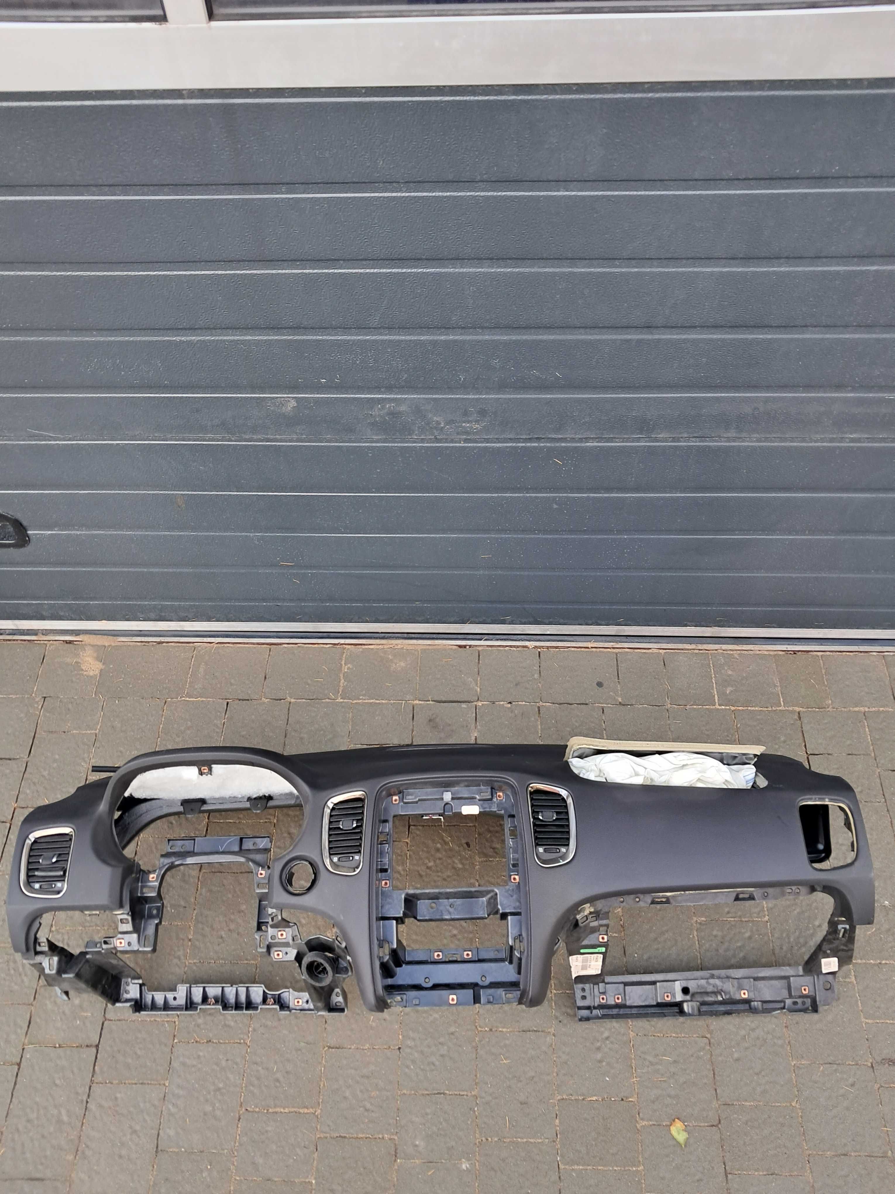Dodge Durango RT 2019 r. kokpit deska rozdzielcza