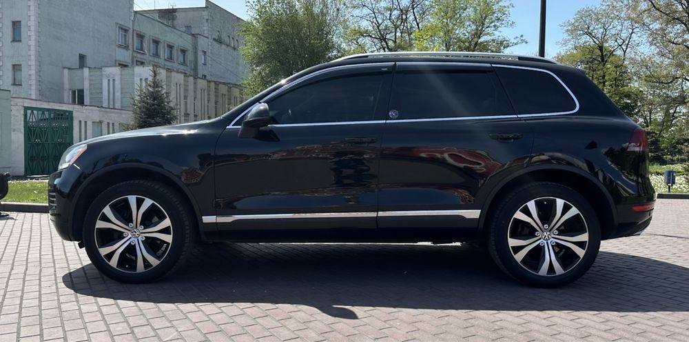 Продас Volkswagen Touareg 3.0 TDi 2010 2011