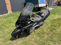 Suzuki Burgman 400 rama z dokumentacją francuską 2007r