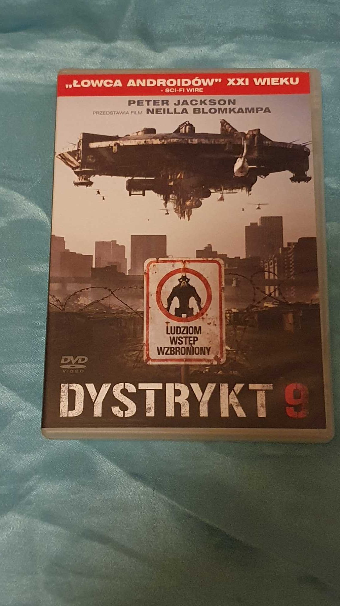 Dystrykt 9  DVD   reżyseria  Neill Blomkamp