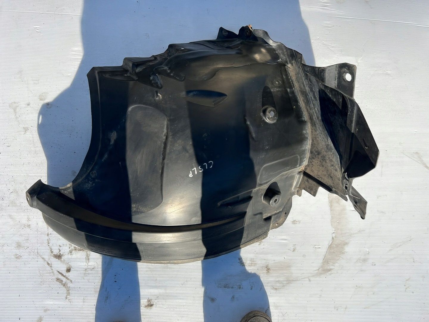 Mercedes CLS Nadkole Przednie Lewe A2186900330