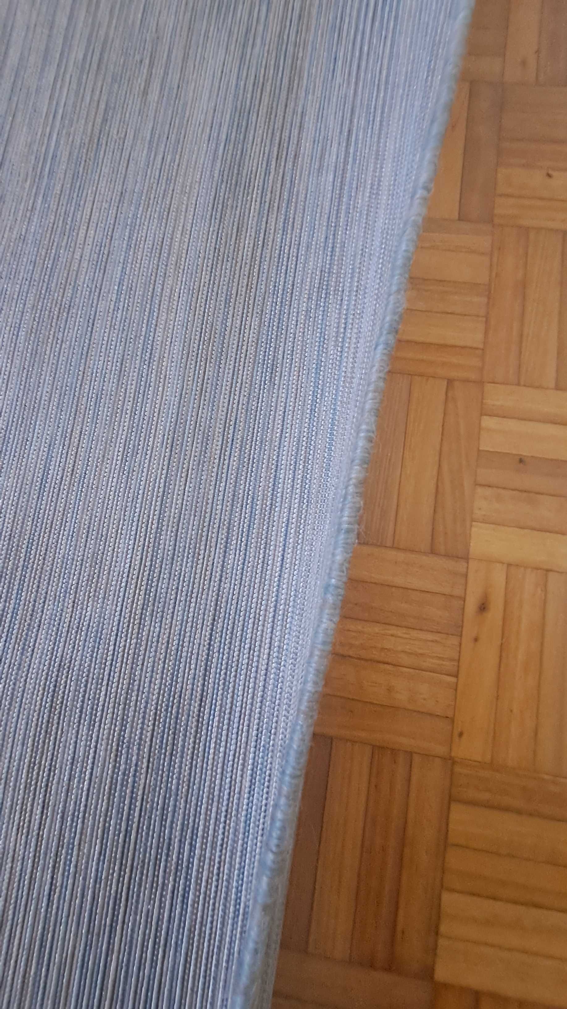 Tapete 3m x 2m em tons azulados