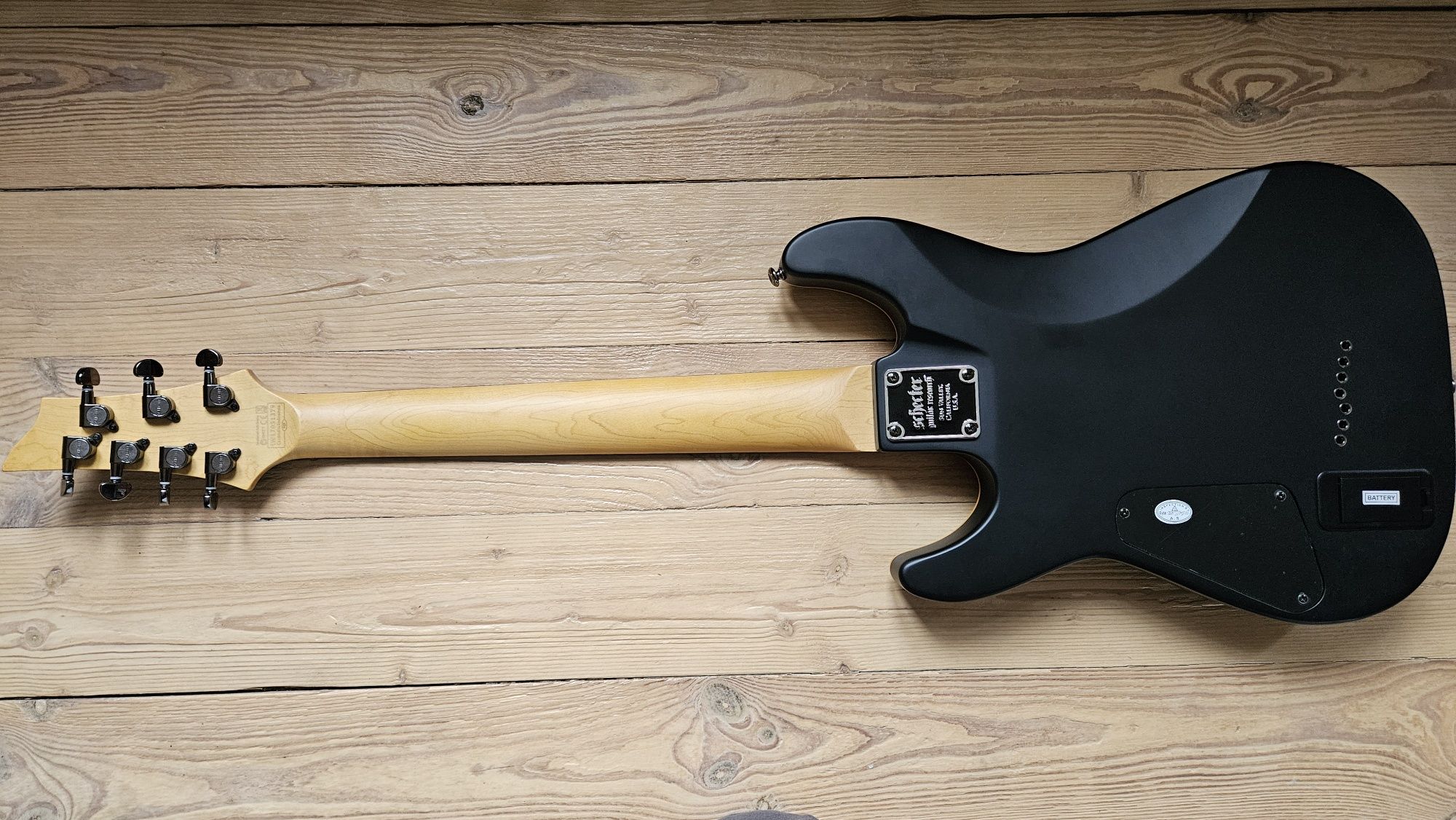 Schecter Demon 7