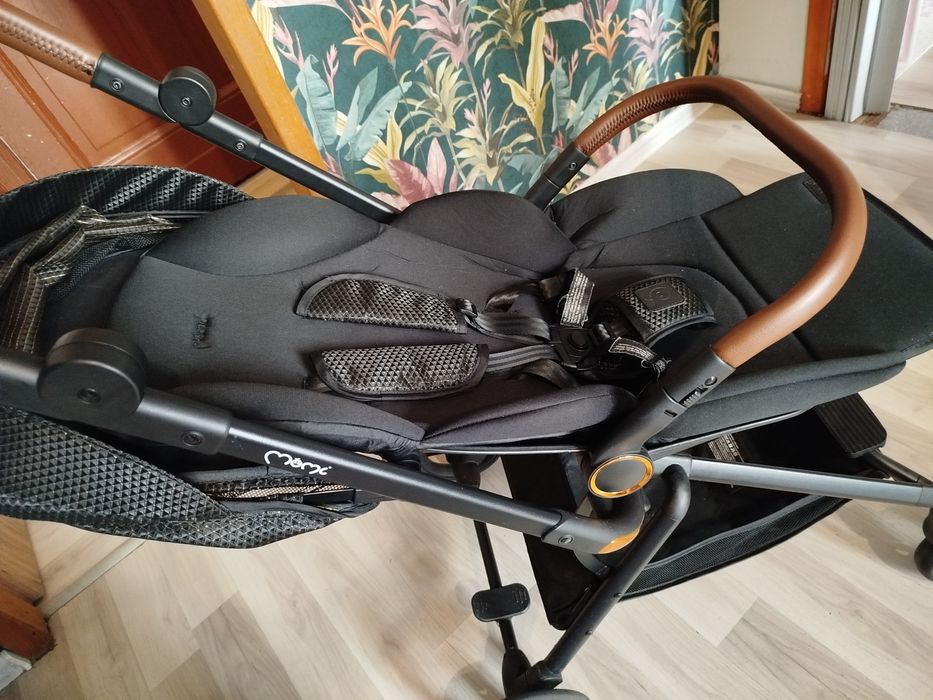 Wózek spacerowy Momi