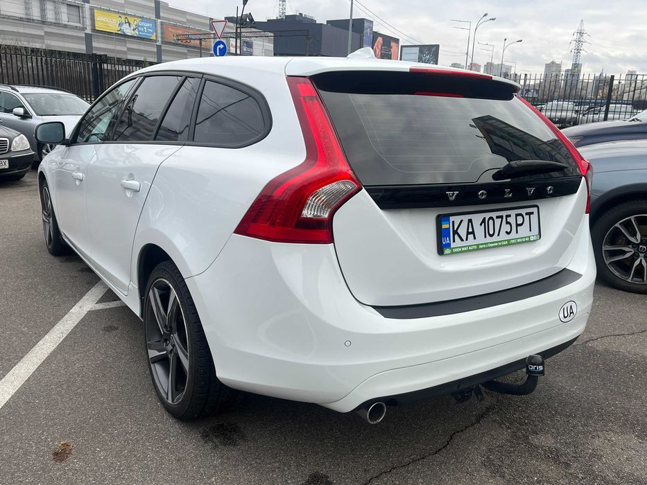 Volvo V60 (facelift) 2.0 дизель 2016 із Нідерландів
