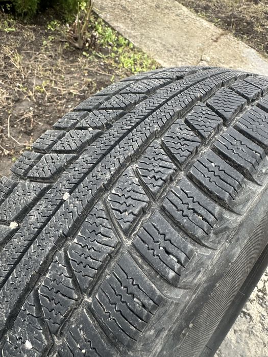 Зимові шини 225/70/R16