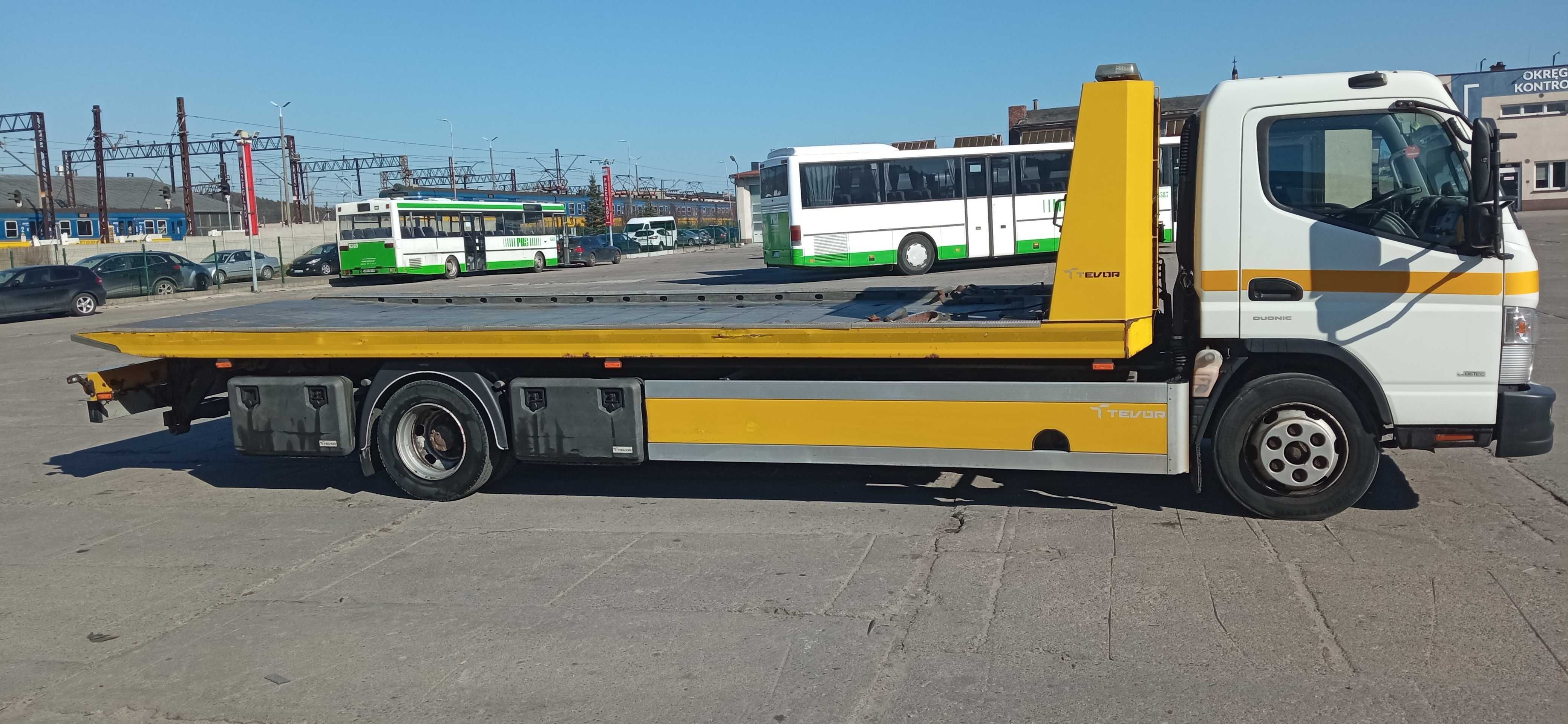 Fuso Canter Pomoc drogowa