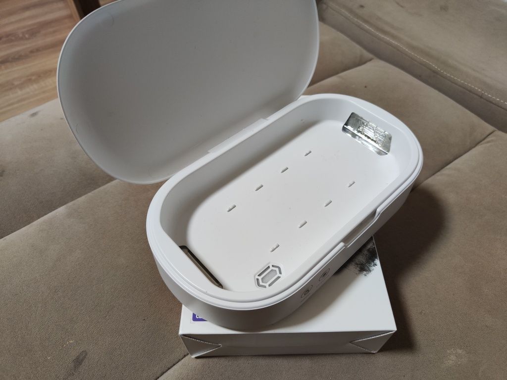 УФ дезінфектор Momax UV-Box