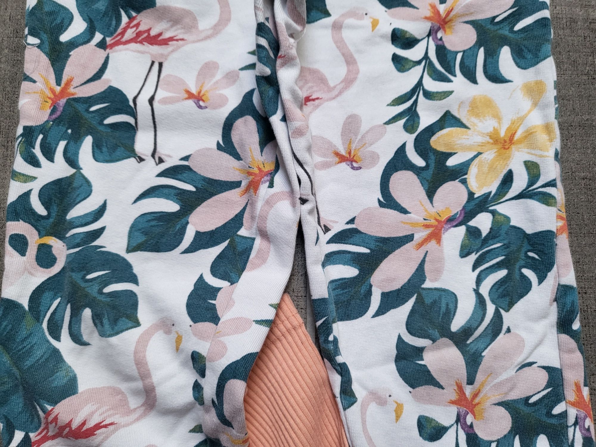 128 reserved spodnie dresowe dresy legginsy pepco jak nowe