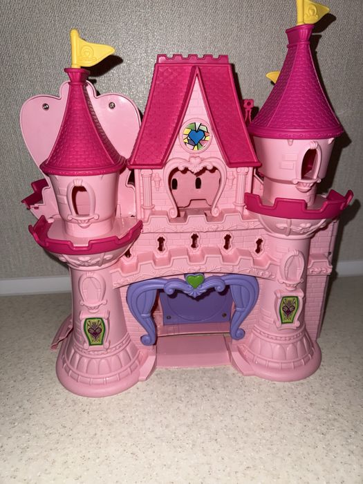 Домик для куклы замок