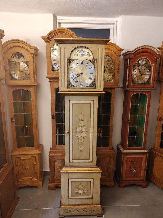 Zegar wolnostojący tempus fugit