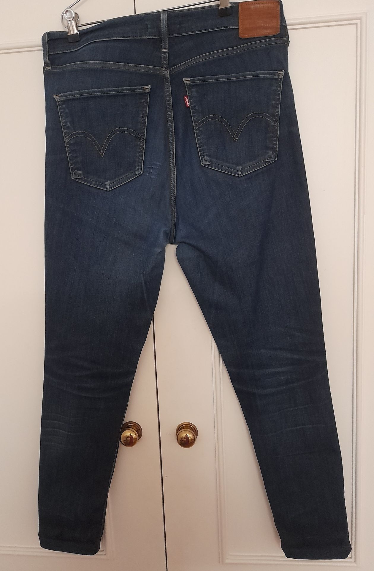 Calças de ganga de senhora " Levi's tamanho 42"