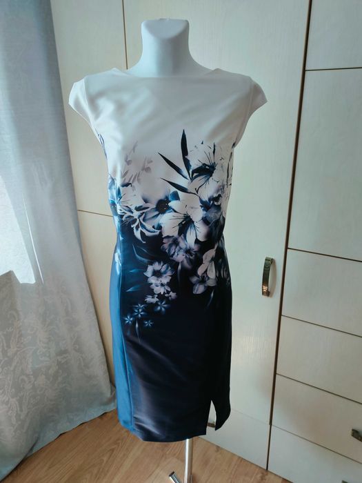 NOWA biało-granatowa satynowa sukienka ołówkowa r. 46 (3XL) Bonprix