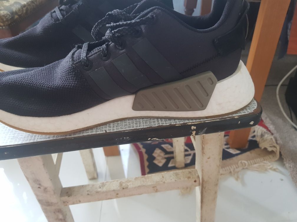 Buty Adidas Boost 44i 2/3