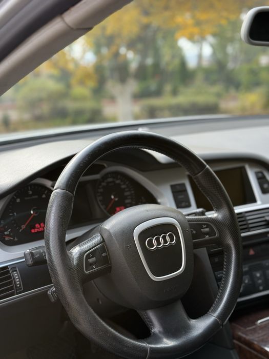 Ауди allroad  2010 ГОД
