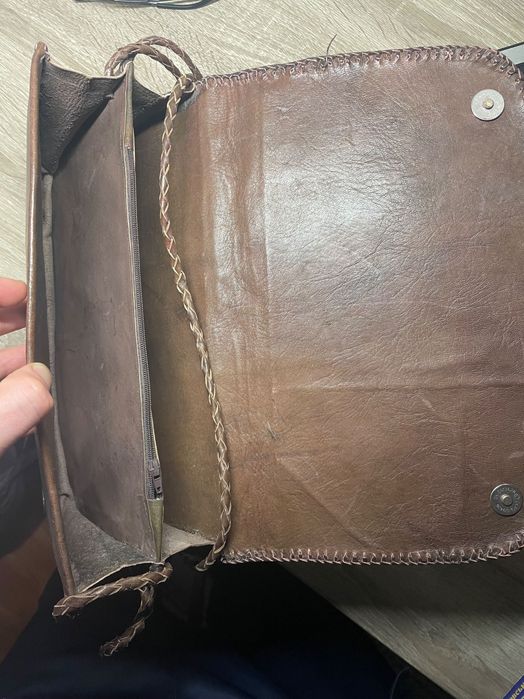 Клатч із шкіри крокодила