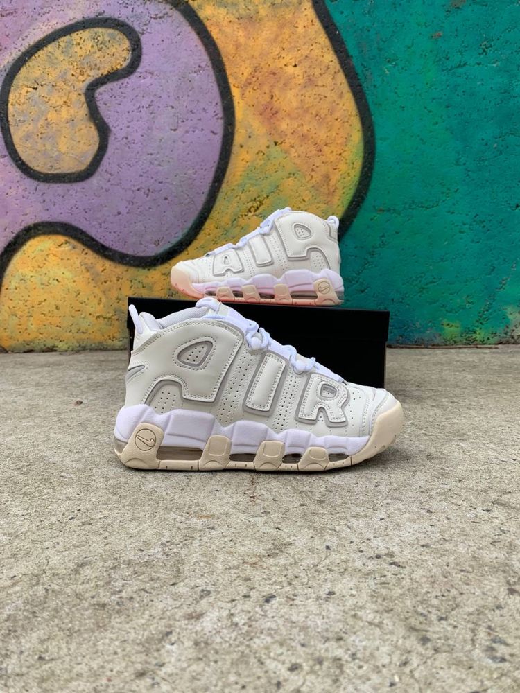 Buty Nike Air More Uptempo beige damskie