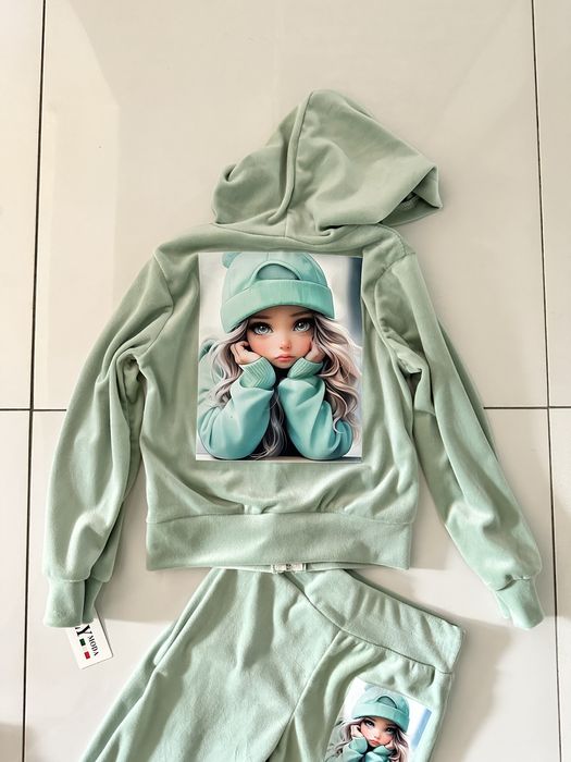 Dres dla dziewczynki r. 4-14 lat