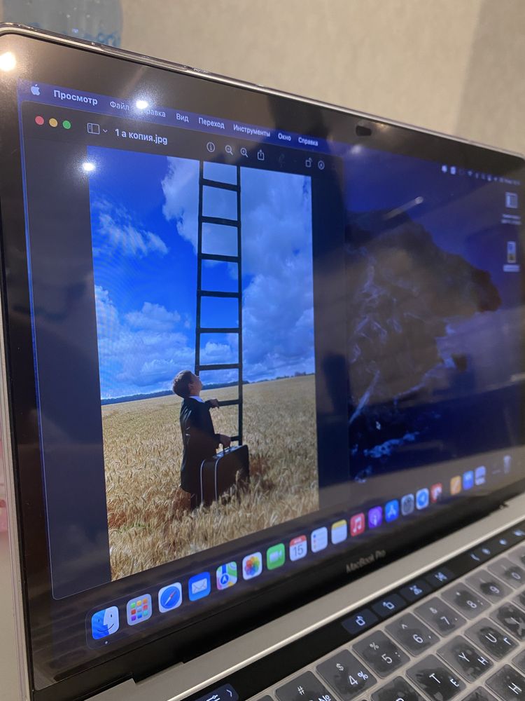 Продам Macbook pro 2017, 13,  1Tb, i7